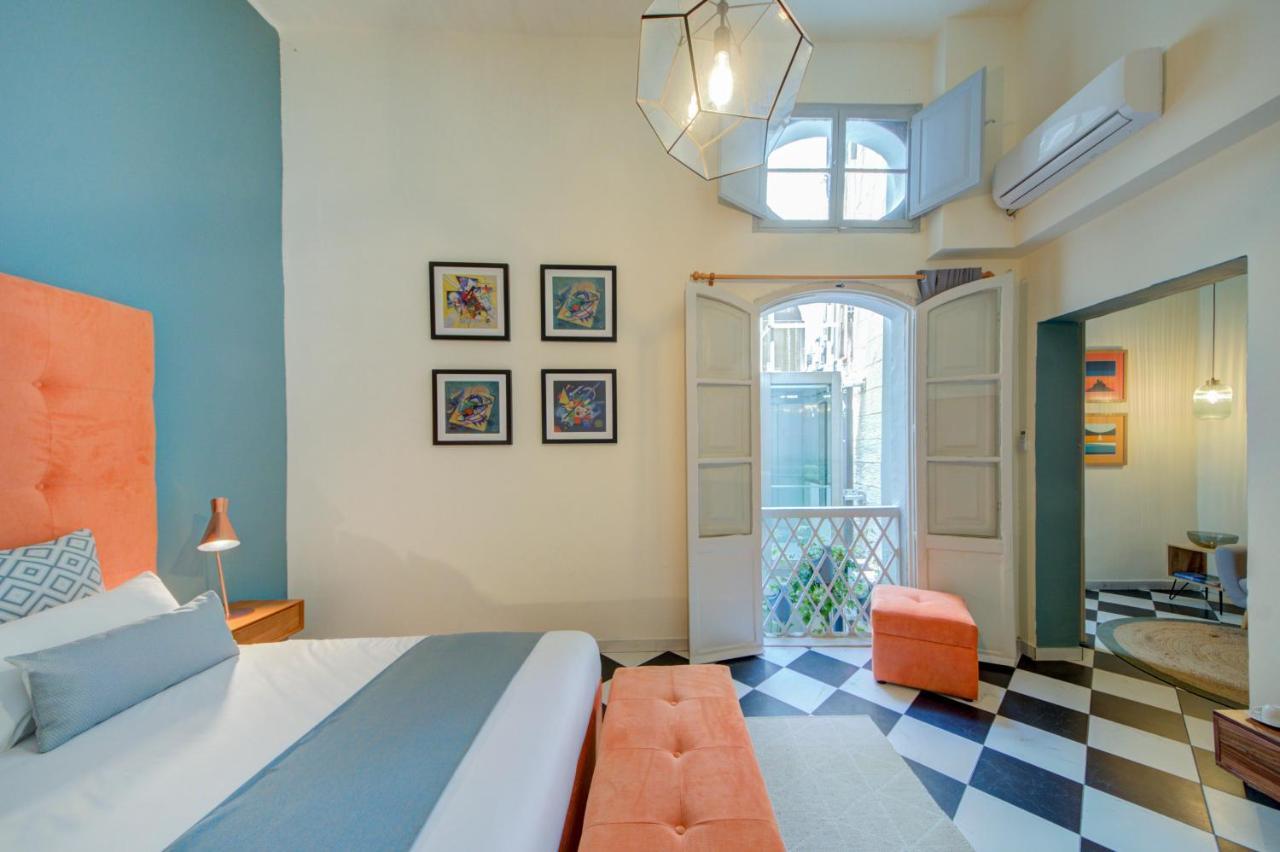 The House In Old Mint Street * La Valette